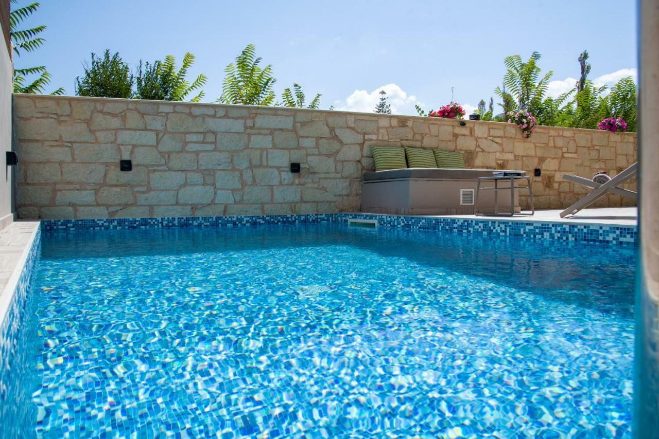 Villa Sirocos Stalós Buitenkant foto